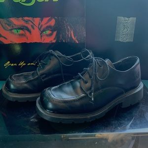 vintage dr martens oxfords